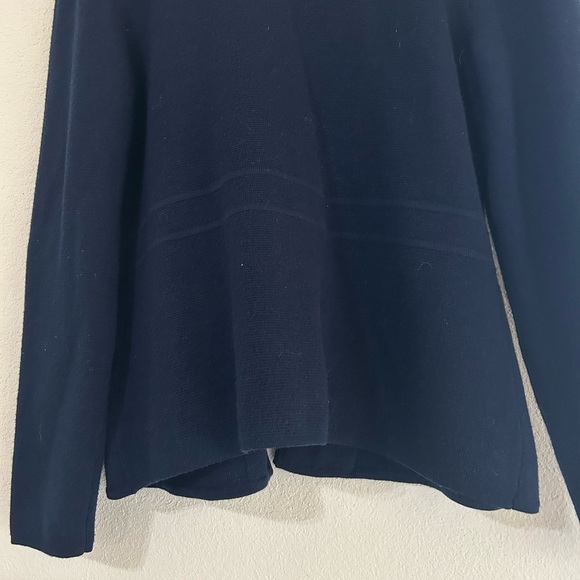 Talbots Merino Wool Knit Navy Cardigan Sweater Pockets Dark Academia Button Up M - Picture 4 of 7